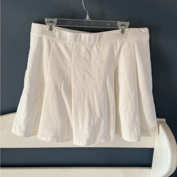 Express White Golf/Athletic Pleated Skirt With Shorts Size L - Picture 4 of 7